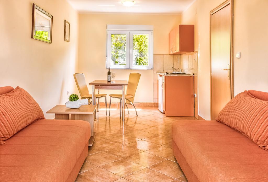 Apartmani Stanovcic Donji Morinj Eksteriør billede