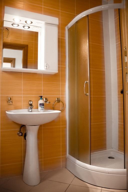 Apartmani Stanovcic Donji Morinj Eksteriør billede