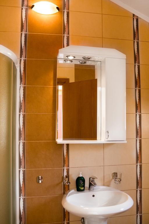 Apartmani Stanovcic Donji Morinj Eksteriør billede