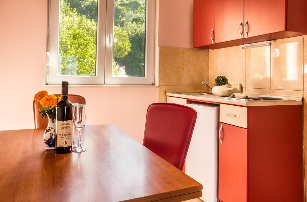 Apartmani Stanovcic Donji Morinj Eksteriør billede